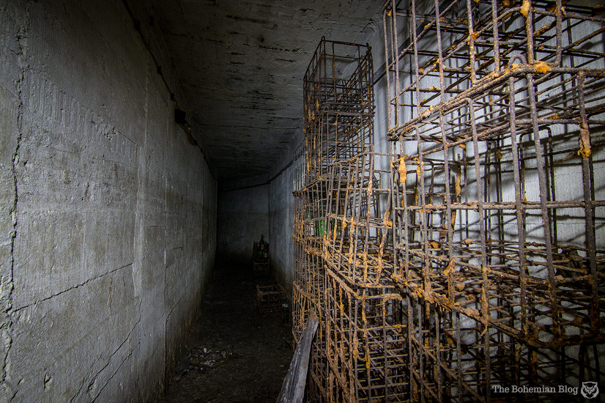 This rear corridor leads to another set of stairs – beneath an entry hatch long-since welded shut.