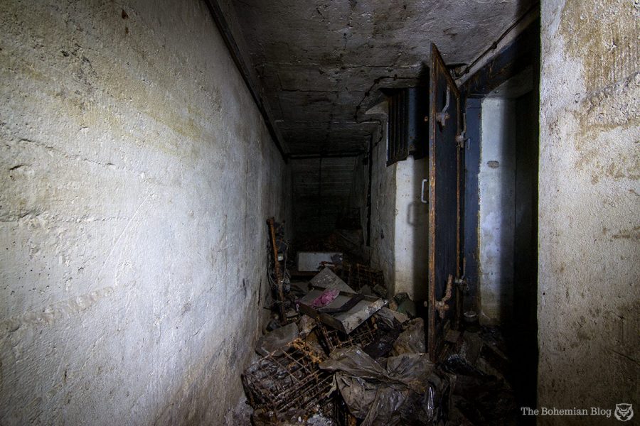 i-spent-last-night-in-an-abandoned-bomb-shelter-ex-utopia