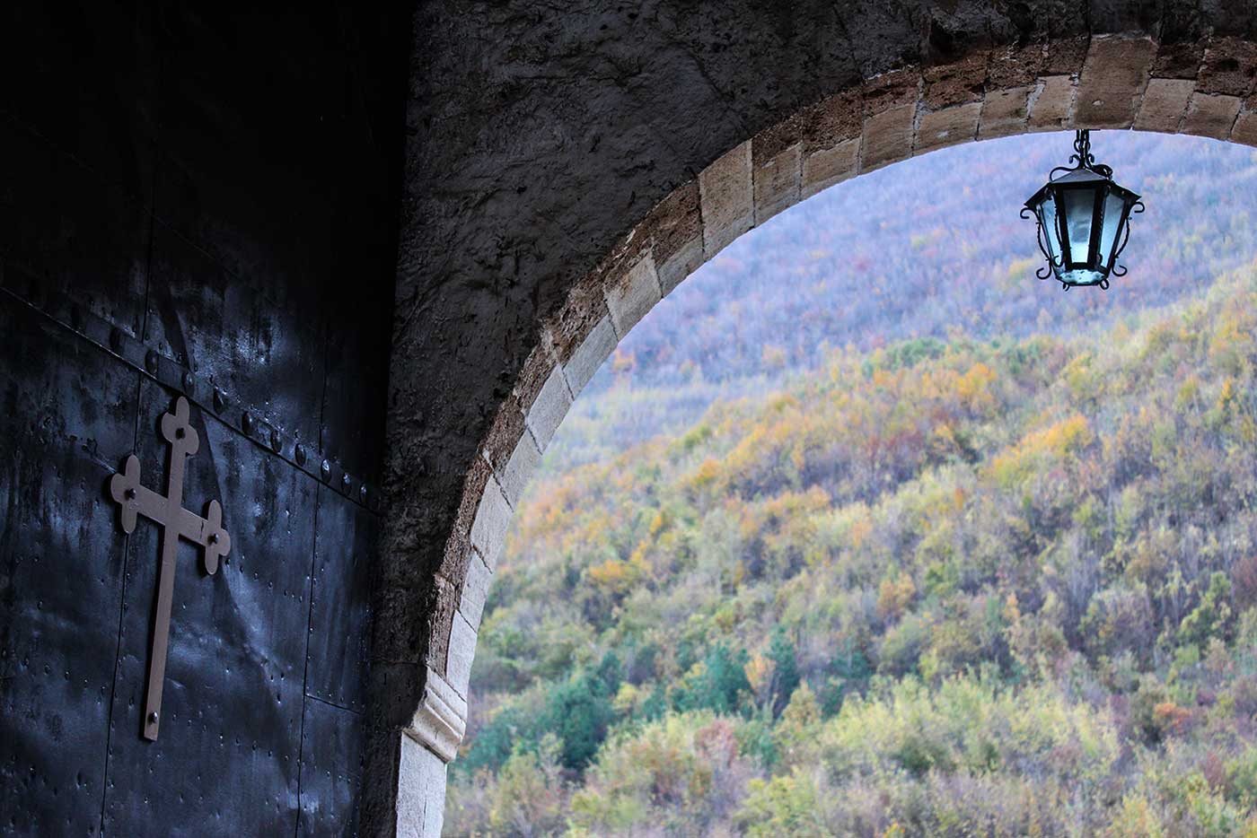 Dark Tourism in Kosovo's Former Conflict Zones