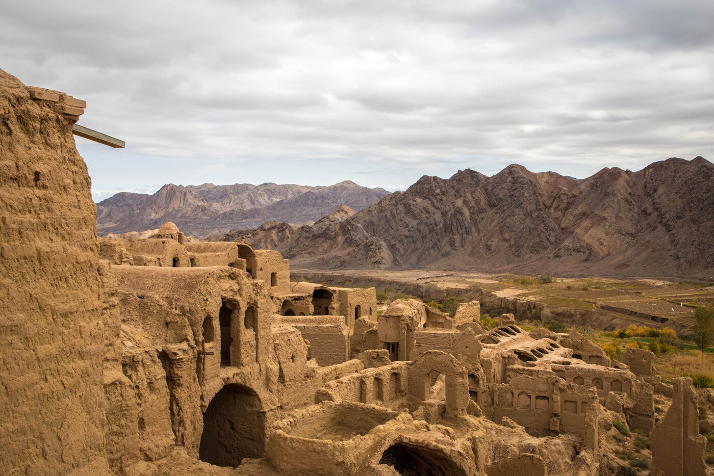 Kharanaq, Iran's 1000-Year-Old Mud-Brick Ghost Town