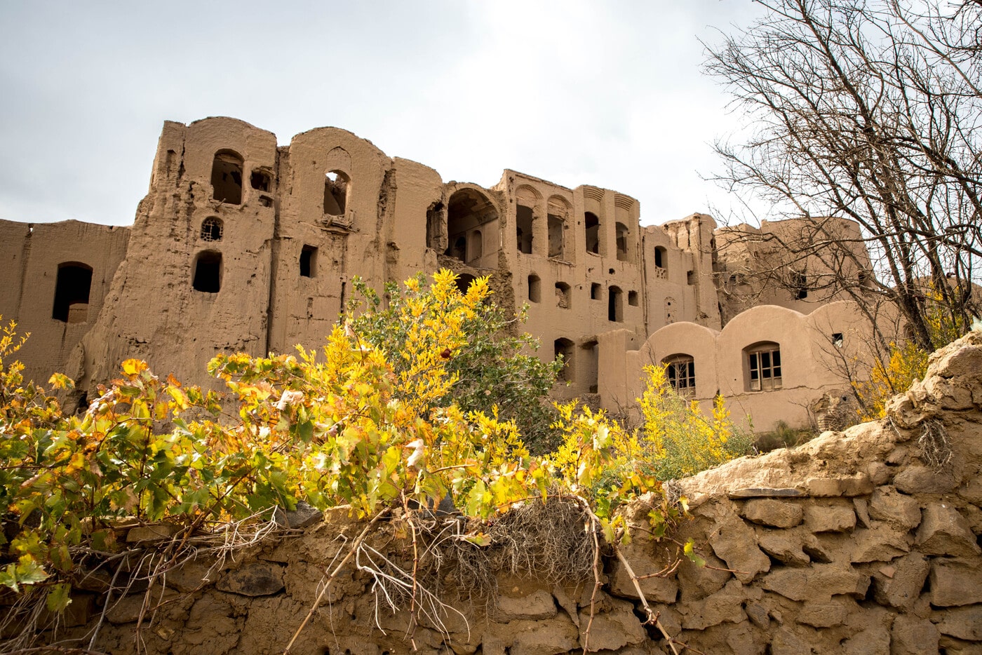 Kharanaq, Iran's 1000-Year-Old Mud-Brick Ghost Town