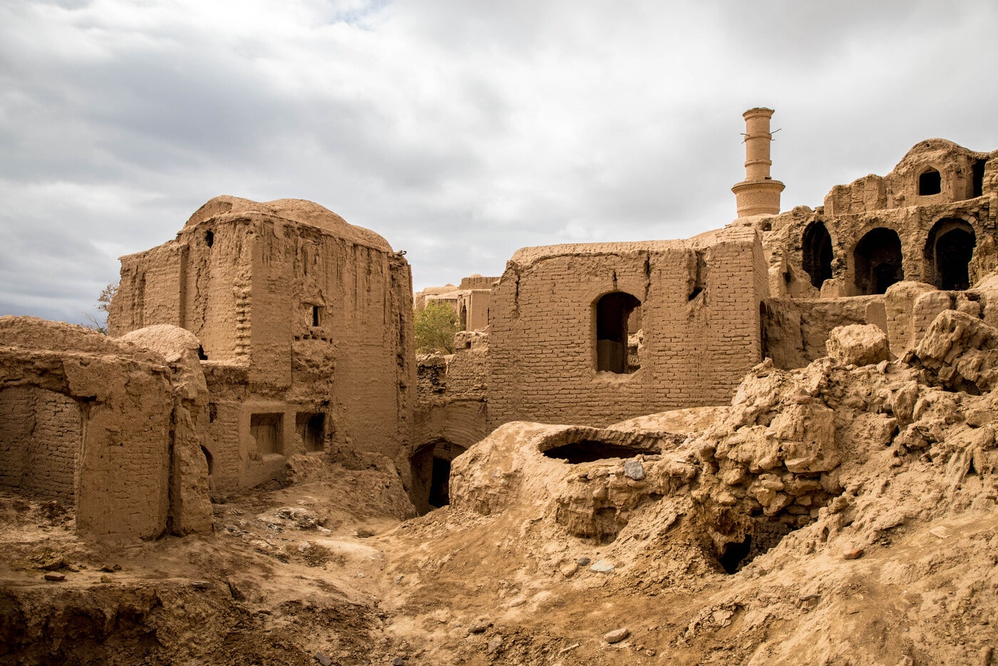 Kharanaq, Iran's 1000-Year-Old Mud-Brick Ghost Town