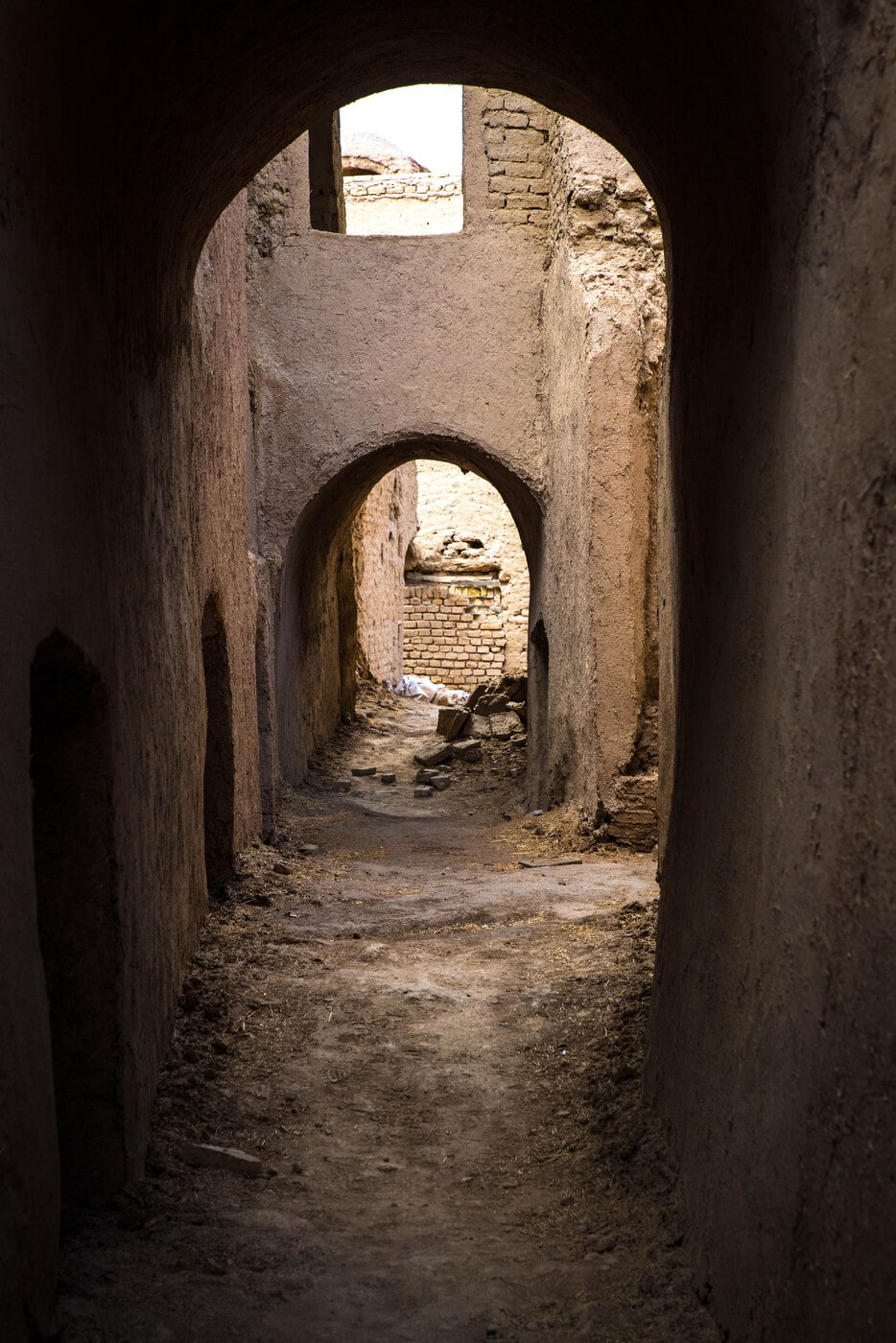 Kharanaq, Iran's 1000-Year-Old Mud-Brick Ghost Town