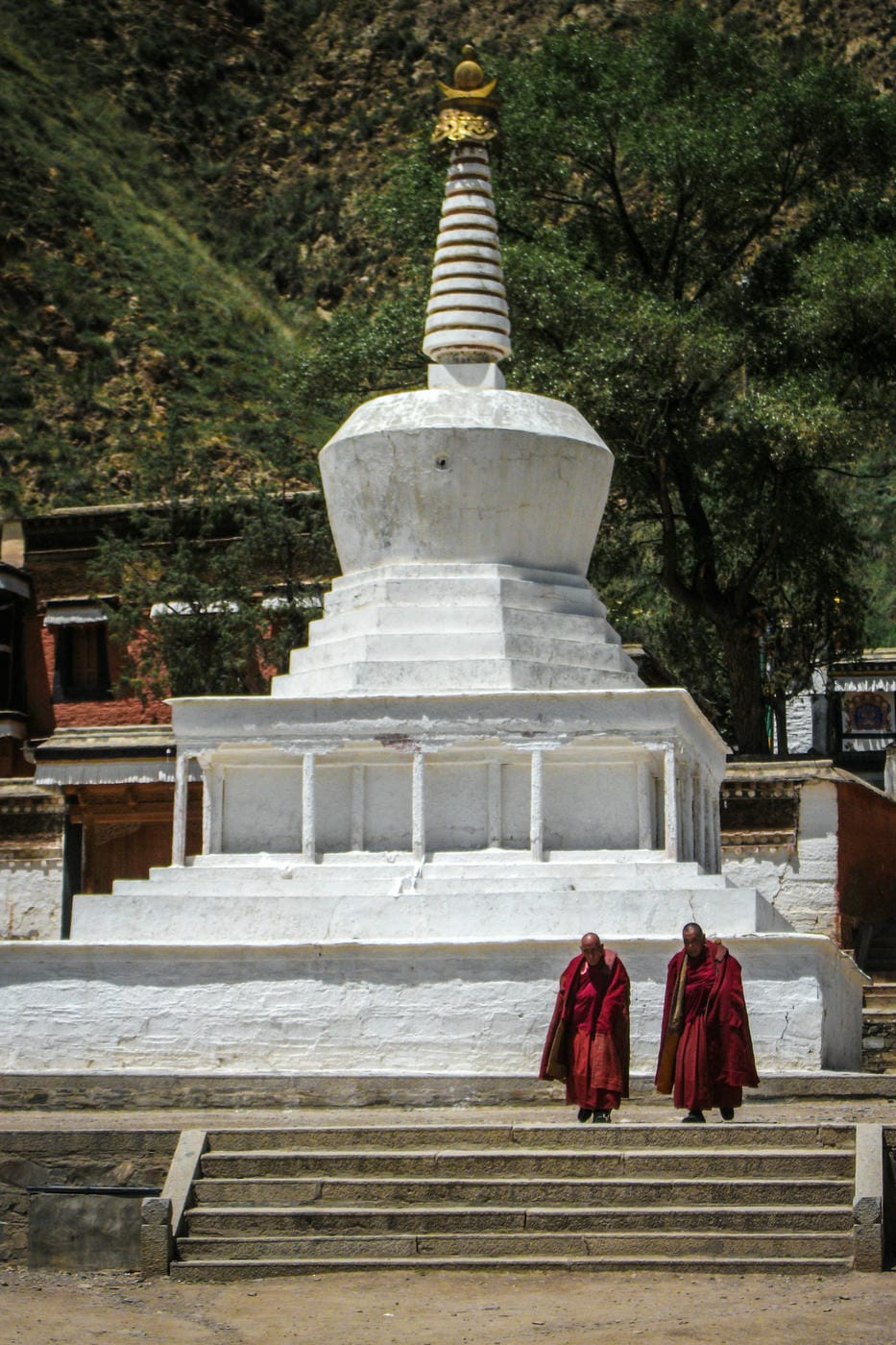 A Road Trip Through the Tibetan Plateau