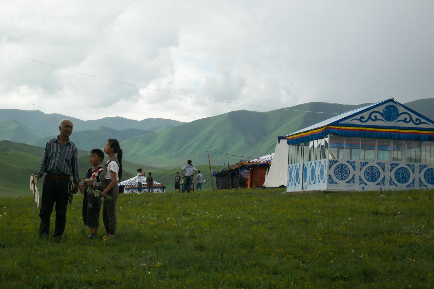 A Road Trip Through the Tibetan Plateau