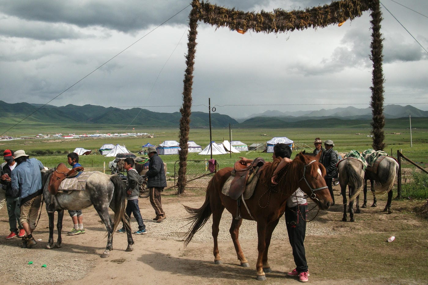 A Road Trip Through the Tibetan Plateau